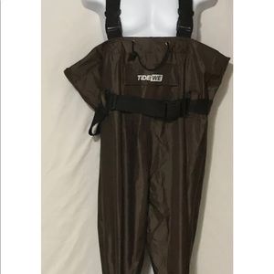 TIDEWE Bootfoot Chest Wader, 2-Ply Nylon/PVC Sz 14